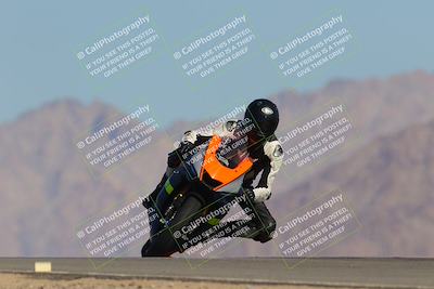media/Oct-01-2023-SoCal Trackdays (Sun) [[4c570cc352]]/Turn 9 Set 1 (950am)/